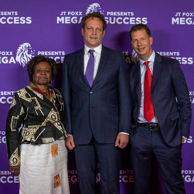 VINCE VAUGH & JT FOXX